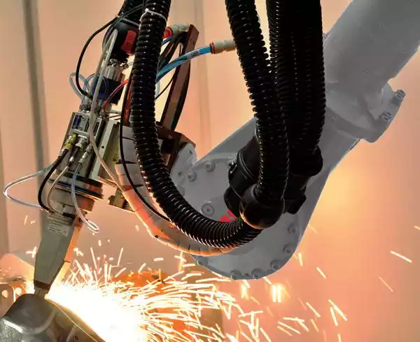 ربات برش فلزات - ویکی آهن